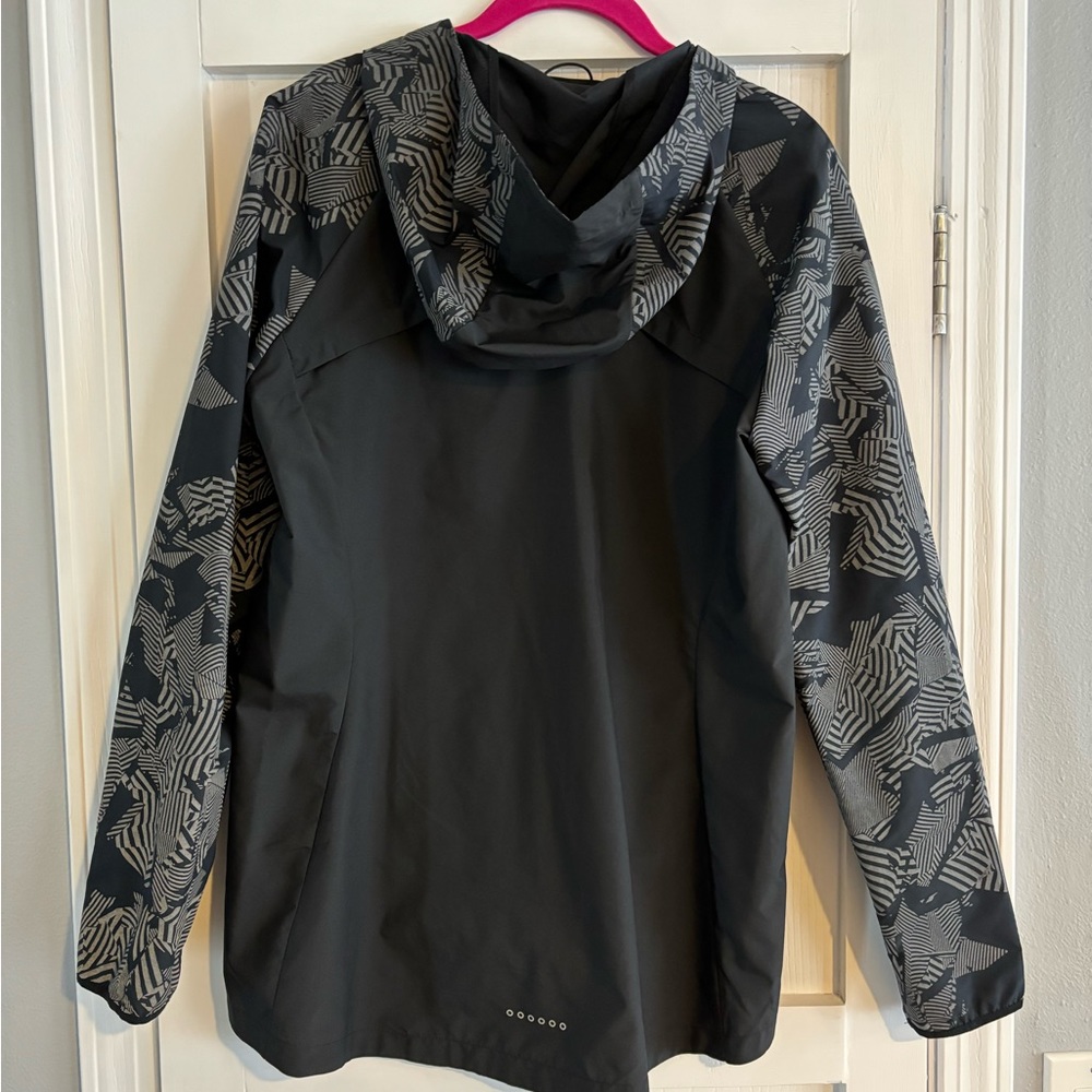 Nike Running Jacket - Picture 2 of 5